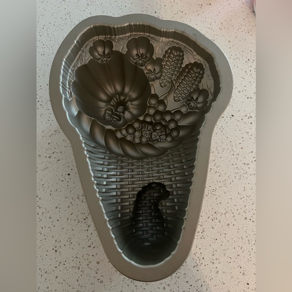 Nordic Ware Cornucopia Nonstick Cast Aluminum Baking Pan - Picture 2 of 4